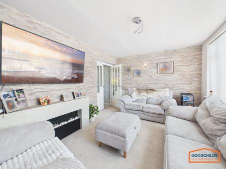 4 bedroom Detached house for sale in Simmonds Way, Walsall, WS8
