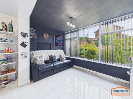 4 bedroom Detached house for sale in Simmonds Way, Walsall, WS8