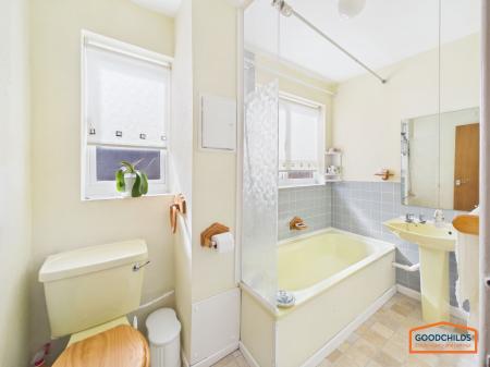 4 bedroom Detached house for sale in Berryfields, Stonnall, WS9