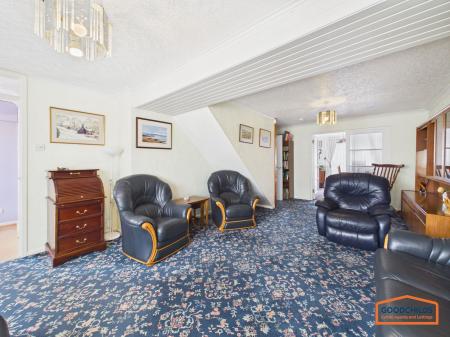 4 bedroom Detached house for sale in Berryfields, Stonnall, WS9