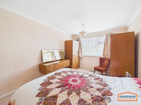 4 bedroom Detached house for sale in Berryfields, Stonnall, WS9