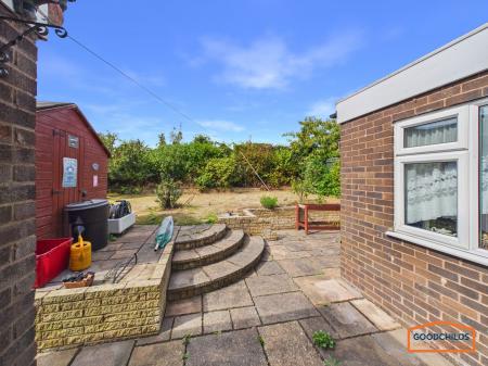 4 bedroom Detached house for sale in Berryfields, Stonnall, WS9