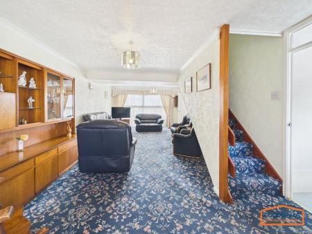 4 bedroom Detached house for sale in Berryfields, Stonnall, WS9