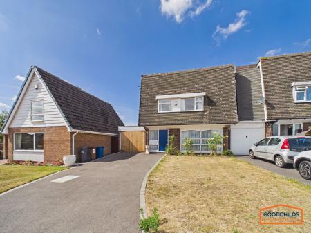 4 bedroom Detached house for sale in Berryfields, Stonnall, WS9