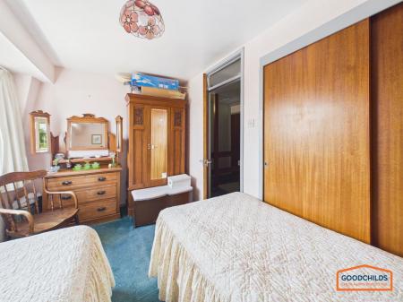 4 bedroom Detached house for sale in Berryfields, Stonnall, WS9