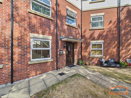 2 bedroom Flat for sale in Parkhouse Grove, Aldridge, WS9