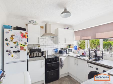 2 bedroom Flat to let in Radford Drive, Walsall, WS4