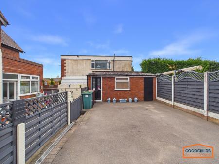 2 bedroom Semi-detached house for sale in Lindon Road, Walsall, WS8