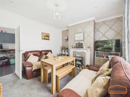 2 bedroom Semi-detached house for sale in Lindon Road, Walsall, WS8