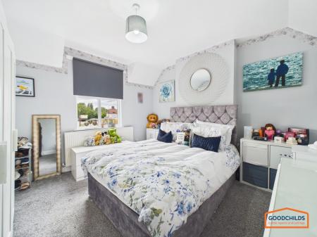 2 bedroom Semi-detached house for sale in Lindon Road, Walsall, WS8