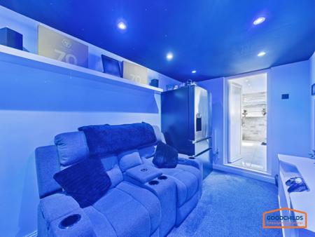 3 bedroom Semi-detached house for sale in Whitehorse Road, Walsall, WS8