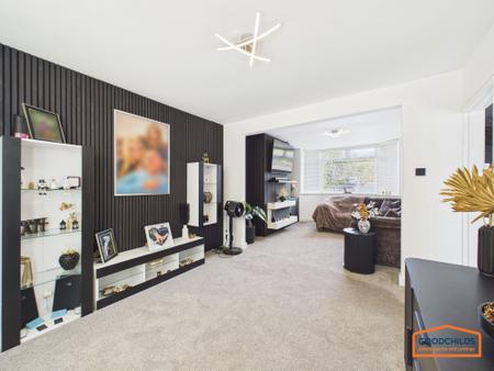 3 bedroom Semi-detached house for sale in Whitehorse Road, Walsall, WS8