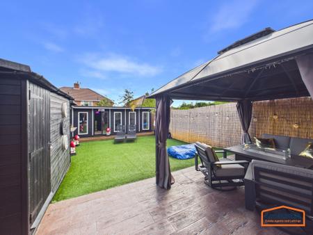 3 bedroom Semi-detached house for sale in Whitehorse Road, Walsall, WS8