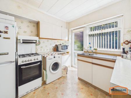 3 bedroom Semi-detached house for sale in Railswood Drive, Walsall, WS3