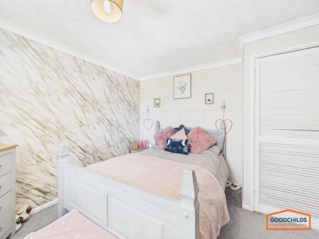 2 bedroom Semi-detached house for sale in Fullelove Road, Brownhills, WS8