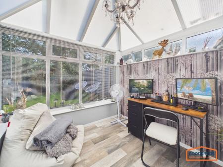 2 bedroom Semi-detached house for sale in Fullelove Road, Brownhills, WS8