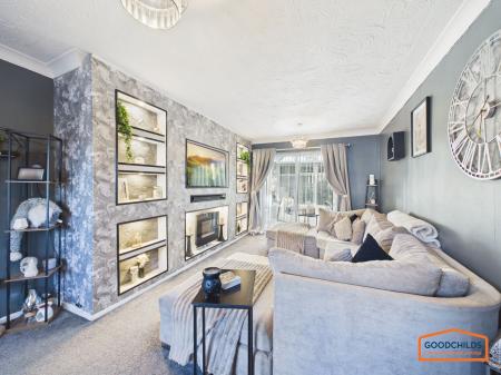 2 bedroom Semi-detached house for sale in Fullelove Road, Brownhills, WS8