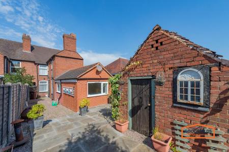 3 bedroom End of terrace house to let in Lichfield Road, Brownhills, WS8