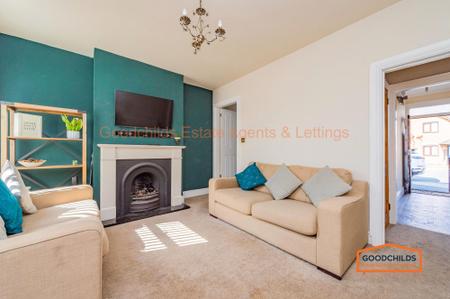3 bedroom End of terrace house to let in Lichfield Road, Brownhills, WS8