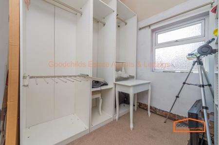 3 bedroom End of terrace house to let in Lichfield Road, Brownhills, WS8
