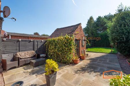 3 bedroom End of terrace house to let in Lichfield Road, Brownhills, WS8