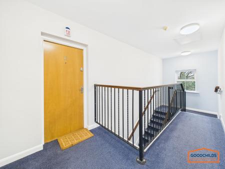 2 bedroom Flat to let in Lapwing Close, Brownhills, WS8