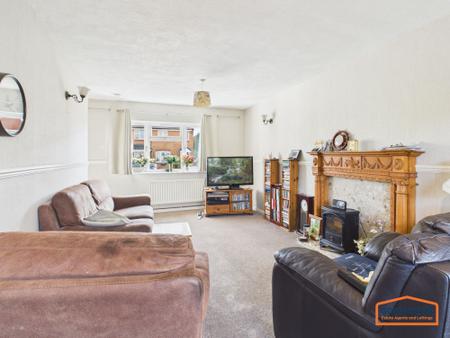 3 bedroom Semi-detached house for sale in Lindon Drive, Walsall, WS8