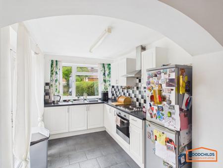 3 bedroom Semi-detached house to let in Poplar Avenue, Brownhills, WS8