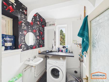 3 bedroom Semi-detached house to let in Poplar Avenue, Brownhills, WS8