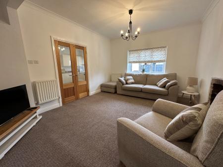 4 bedroom Semi-detached house for sale in Burnside, Rolleston on Dove, Burton-on-Trent, DE13