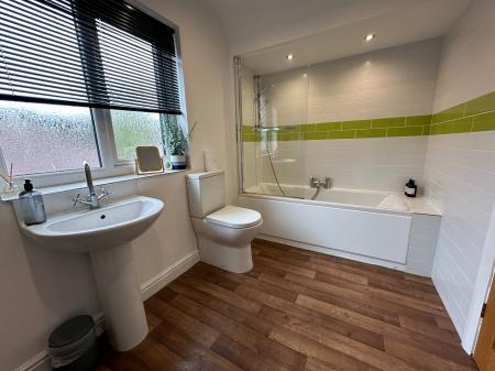 4 bedroom Semi-detached house for sale in Burnside, Rolleston on Dove, Burton-on-Trent, DE13