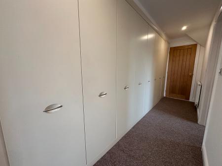 4 bedroom Semi-detached house for sale in Burnside, Rolleston on Dove, Burton-on-Trent, DE13