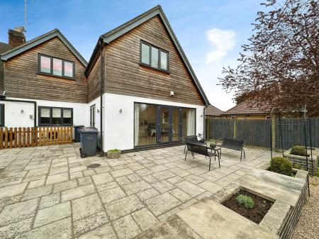 Burnside, Rolleston on Dove, Burton-on-Trent, DE13