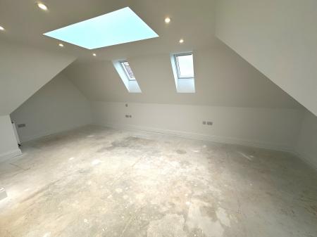 5 bedroom Detached house for sale in Burton Road, Midway, Swadlincote, DE11