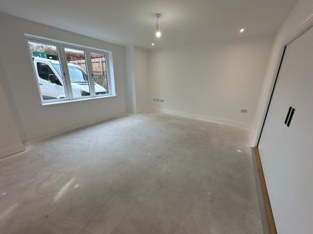 5 bedroom Detached house for sale in Burton Road, Midway, Swadlincote, DE11