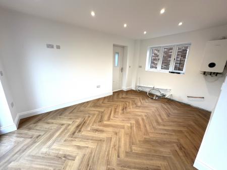 5 bedroom Detached house for sale in Burton Road, Midway, Swadlincote, DE11