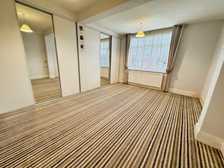 4 bedroom Detached house for sale in Church Road, Stretton, Burton-on-Trent, DE13