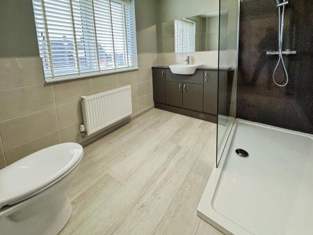 4 bedroom Detached house for sale in Church Road, Stretton, Burton-on-Trent, DE13