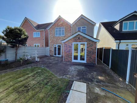 4 bedroom Detached house for sale in Church Road, Stretton, Burton-on-Trent, DE13