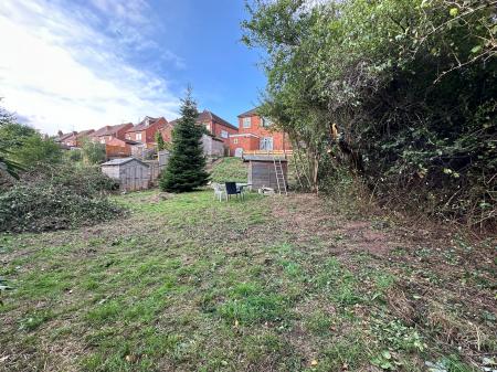 3 bedroom Detached house for sale in Clay Street, Stapenhill, Burton-on-Trent, DE15