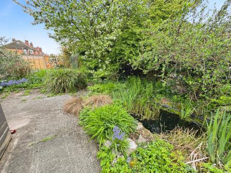 3 bedroom Semi-detached house for sale in Ferrers Avenue, Tutbury, Burton-on-Trent, DE13