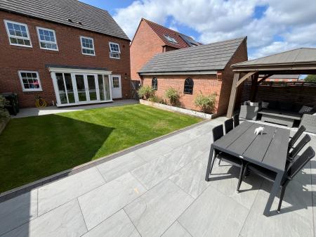 4 bedroom Detached house for sale in Galloway Road, Drakelow, Burton-on-Trent, DE15