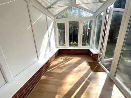 3 bedroom Semi-detached house for sale in Goodwood Close, Stretton, Burton-on-Trent, DE13