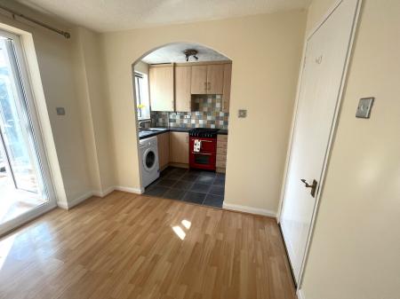 3 bedroom Semi-detached house for sale in Goodwood Close, Stretton, Burton-on-Trent, DE13