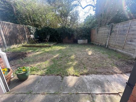 3 bedroom Semi-detached house for sale in Goodwood Close, Stretton, Burton-on-Trent, DE13