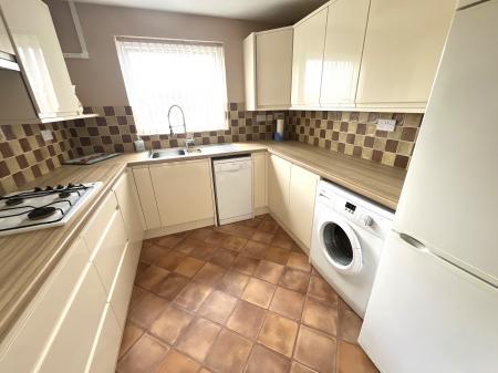2 bedroom Bungalow for sale in Greensmith Close, Winshill, Burton-on-Trent, DE15
