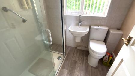 2 bedroom Bungalow for sale in Greensmith Close, Winshill, Burton-on-Trent, DE15