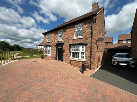 Hargate Lane, Newton Solney, Burton-on-Trent, DE15