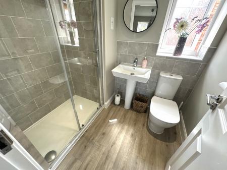 4 bedroom Detached house for sale in Hargate Lane, Newton Solney, Burton-on-Trent, DE15