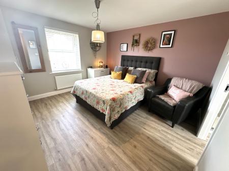 4 bedroom Detached house for sale in Hargate Lane, Newton Solney, Burton-on-Trent, DE15